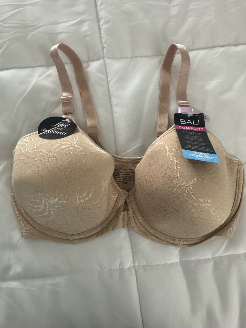 Bali Comfort Beige Lace-Texture T-Shirt Bra Size 36D Cool Comfort Fabric